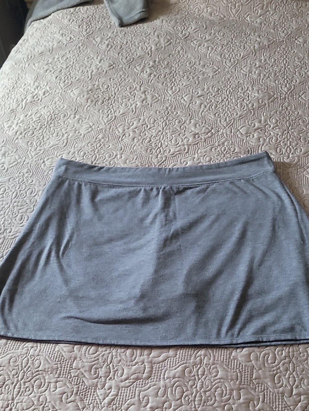 Tranquility Women’s Gray Jersey Skort Size XL